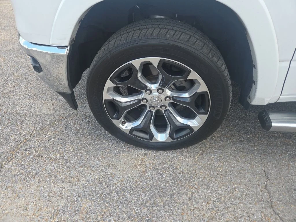 Certified Used 2019 Off-white Ram Laramie Longhorn image 17