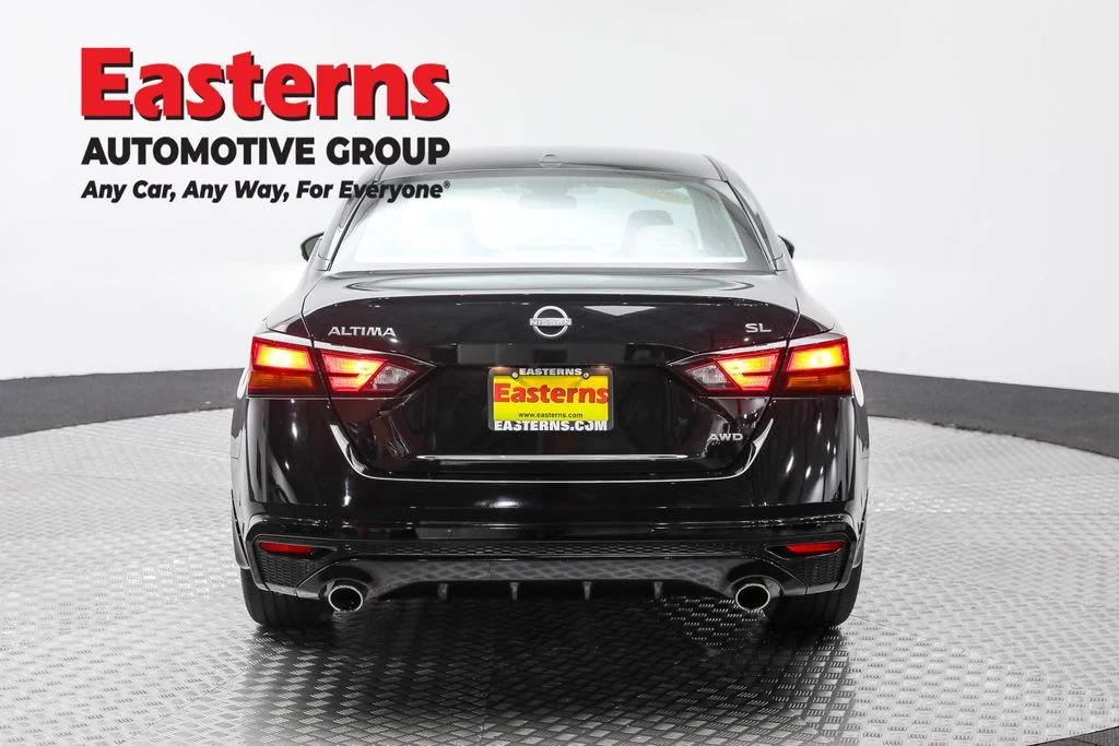 Used 2024 Black Nissan 2.5 SL image 6