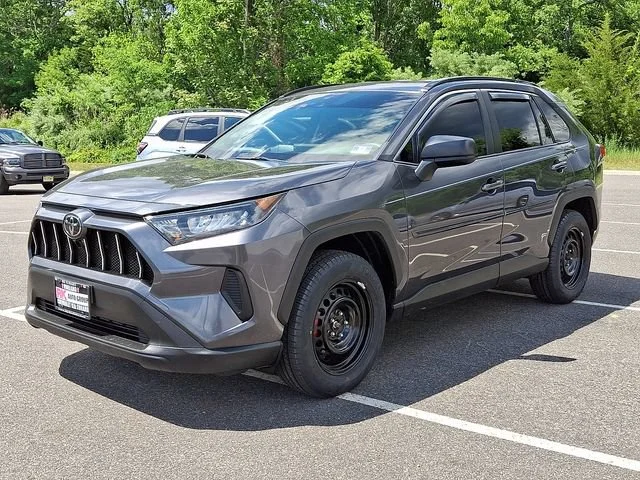 Used 2019 Gray Toyota LE image 4