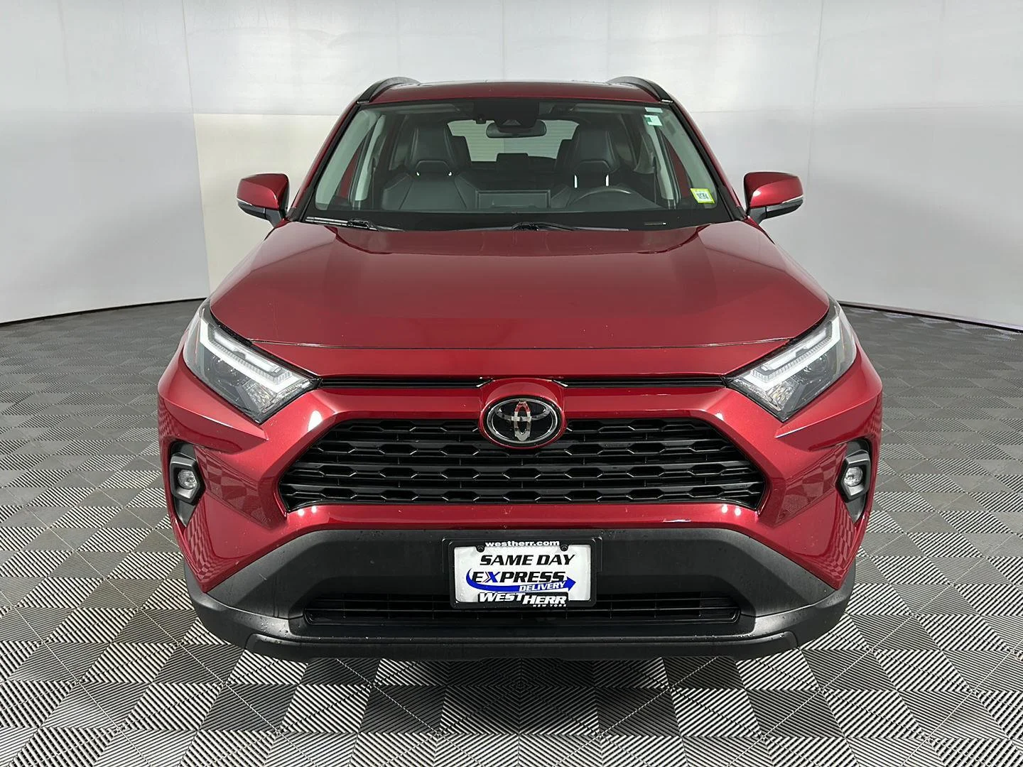 Used 2024 Ruby Flare Pearl Toyota XLE Premium image 3