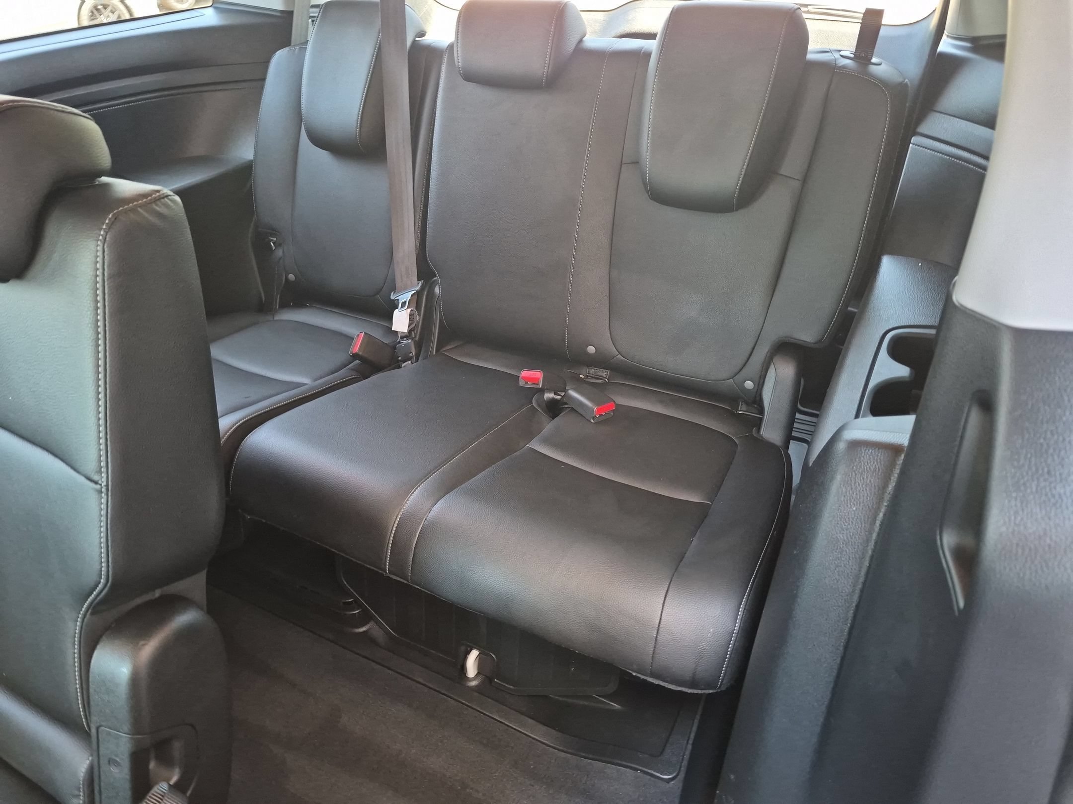 2024 Honda Odyssey EX-L - Photo 23