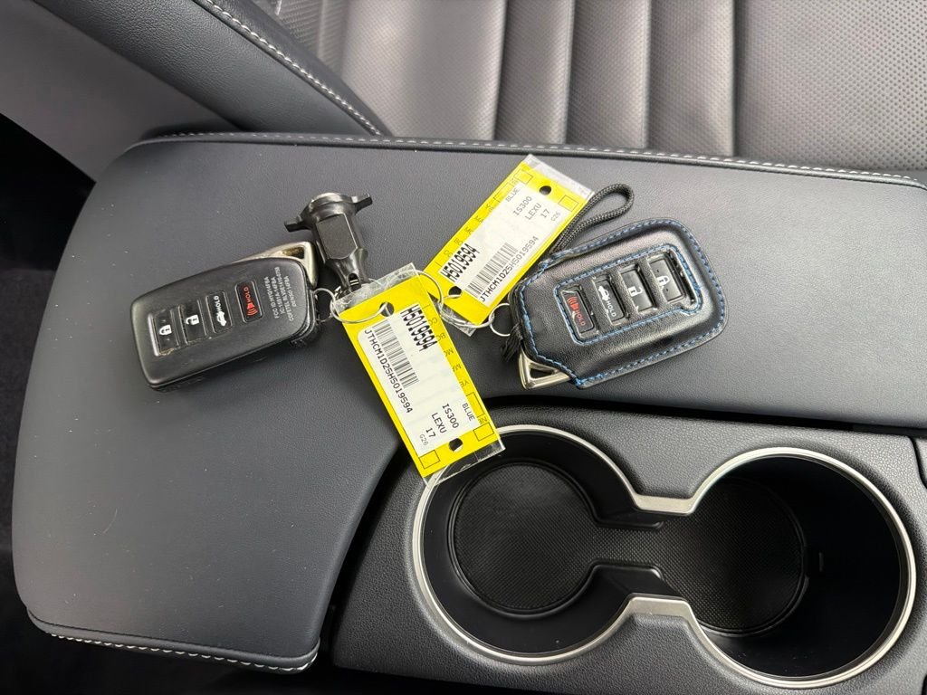 Used 2017 Blue Lexus 300 image 33