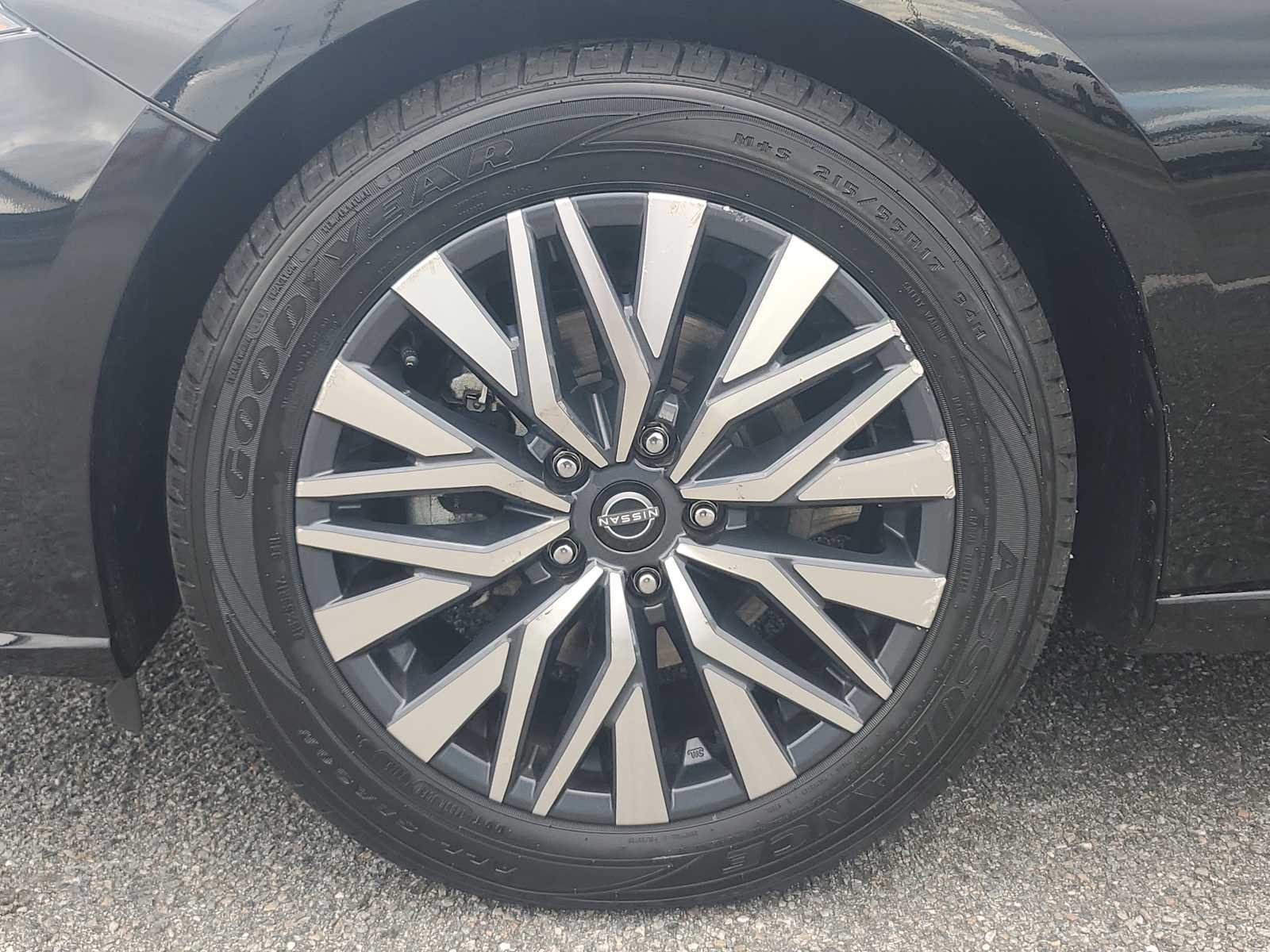 Used 2025 Black Nissan SV image 18