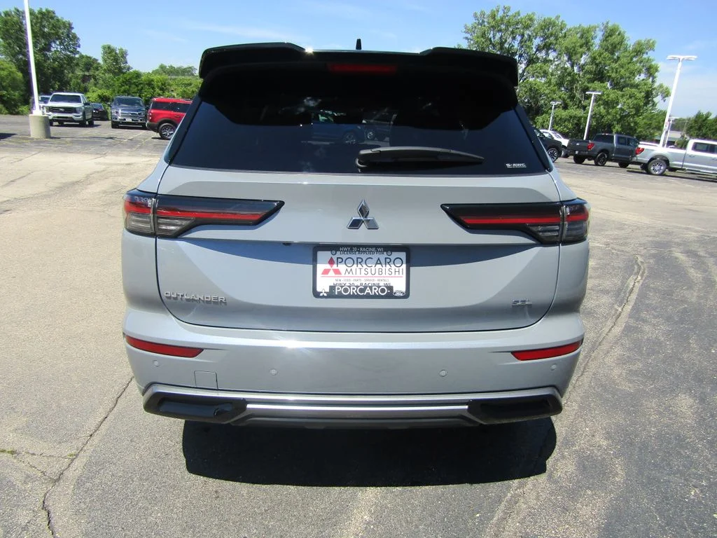 2025 Mitsubishi Outlander SEL - Photo 7