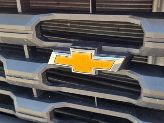 Used 2021 White Chevrolet Custom image 31