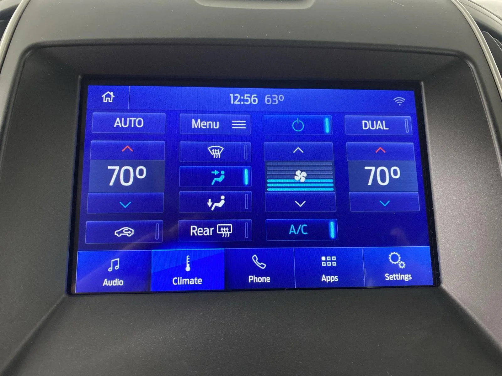 Used 2020  Ford SEL image 20
