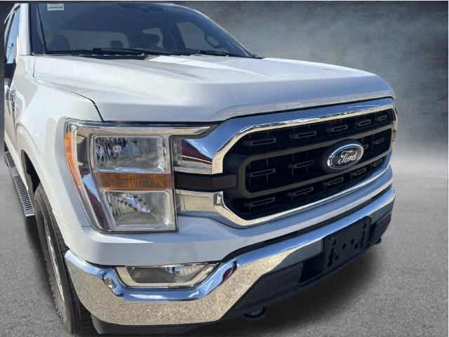 Used 2021 White Ford XLT image 4