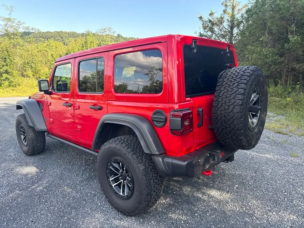 Used 2025 Red Jeep Rubicon image 3