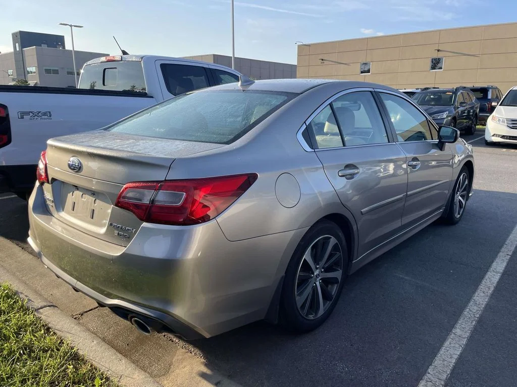 Used 2018 Tungsten Metallic Subaru Limited image 4