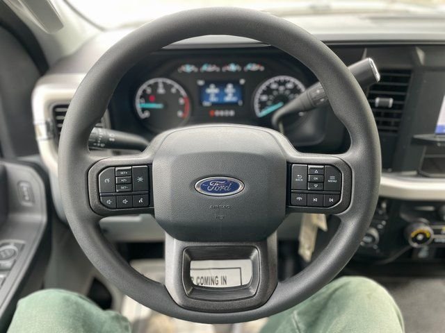 2025 Ford F-350 Super Duty Chassis Cab XL - Photo 19