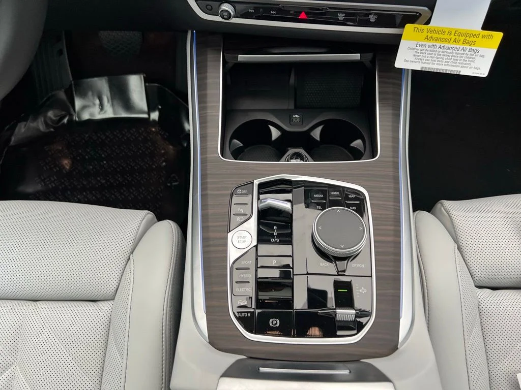 New 2026 Skyscraper Grey Metallic BMW xDrive50e image 12