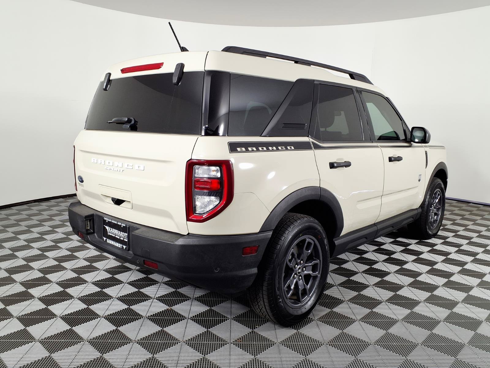 Used 2024  Ford Big Bend image 4