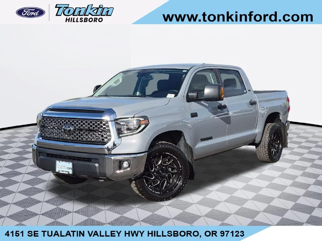 Used 2020 Cement Toyota SR5 image 1