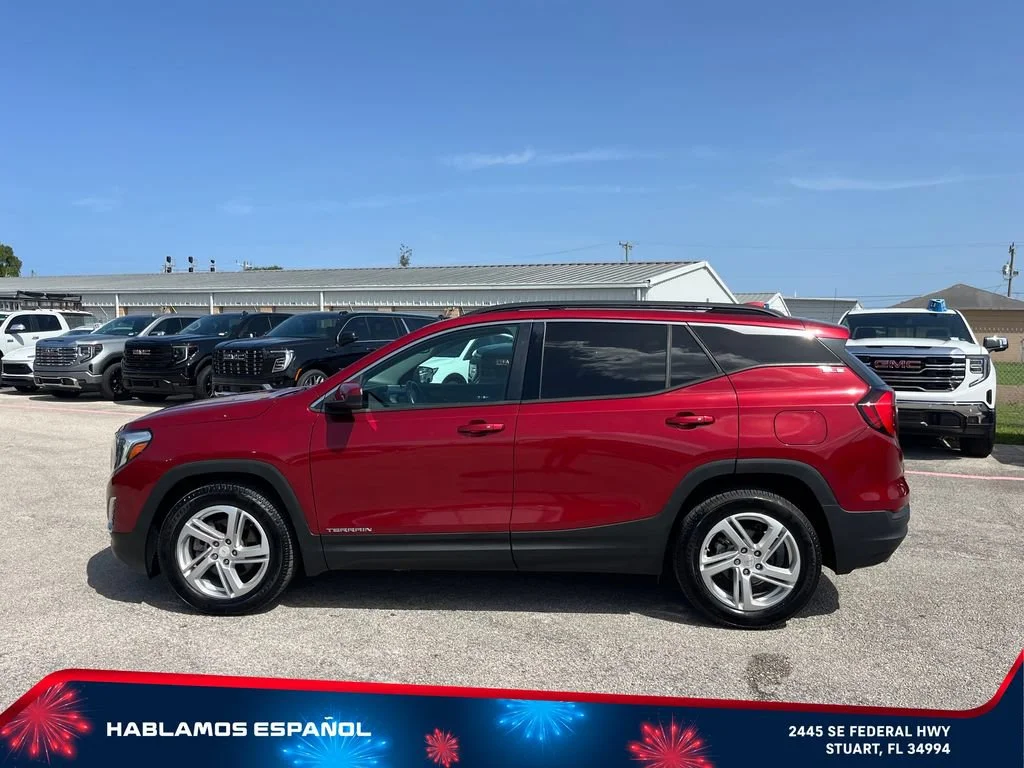 Used 2018 RED QUARTZ TINTCOAT GMC SLE image 4