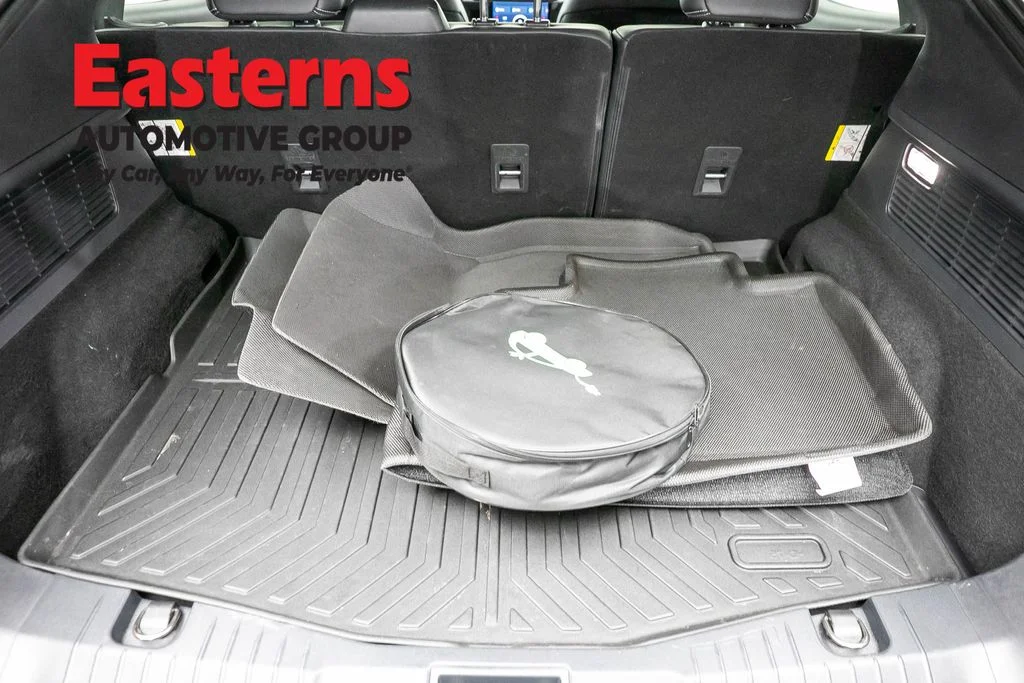 Used 2021 Black Ford Select image 10