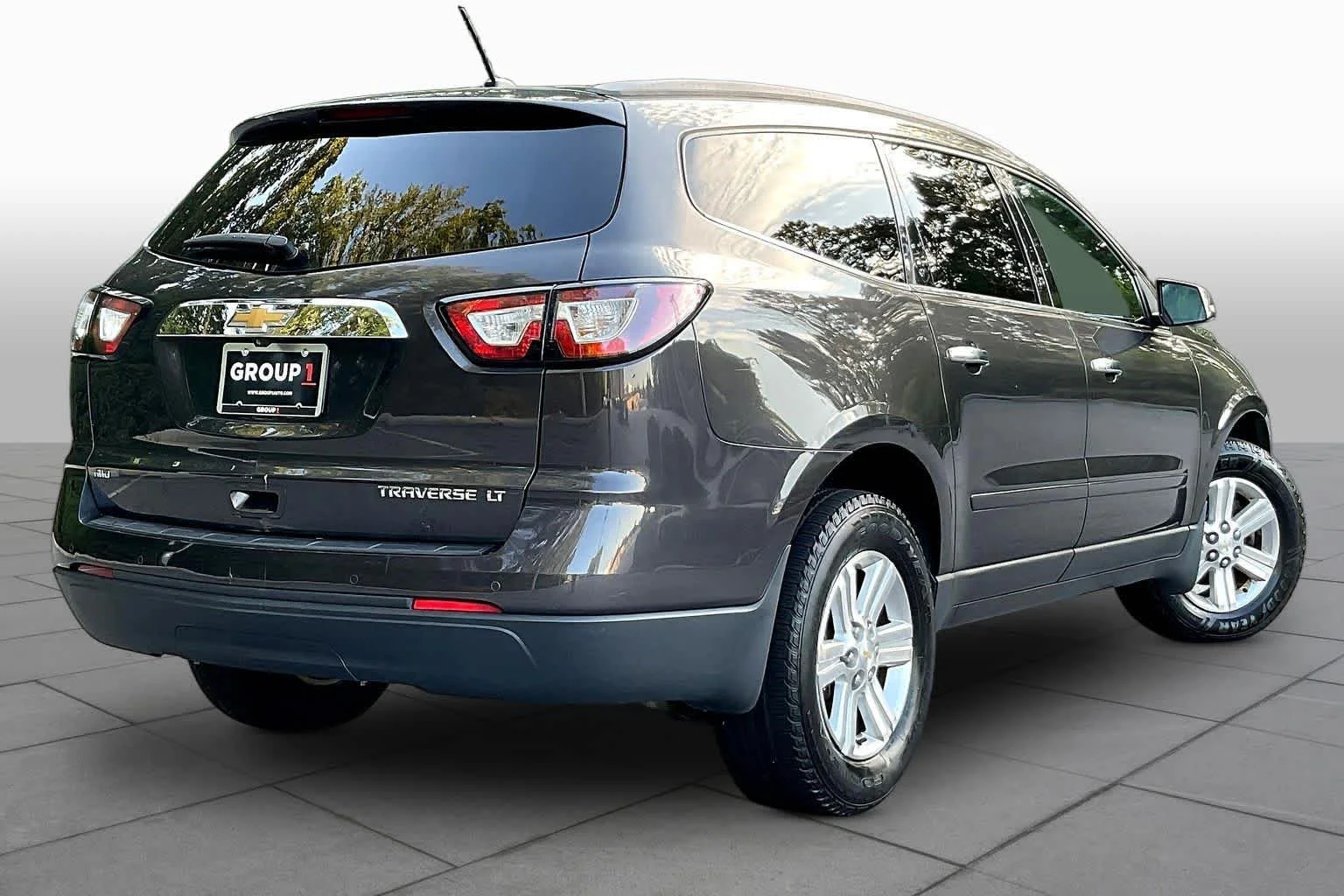 Used 2014 Tungsten Metallic Chevrolet LT image 13