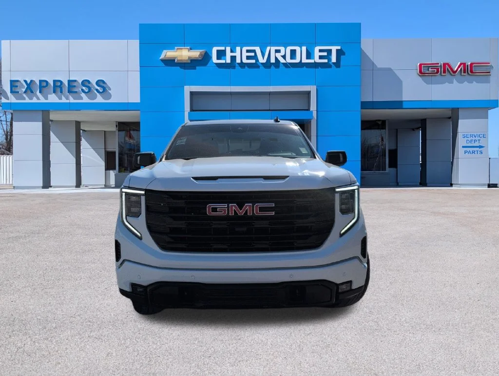 Used 2024 White GMC Elevation image 8