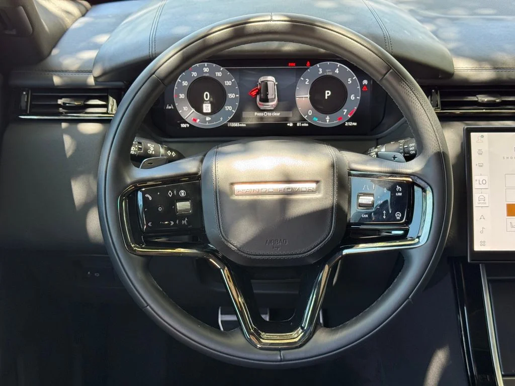 Used 2026 Black Land Rover Dynamic SE image 21