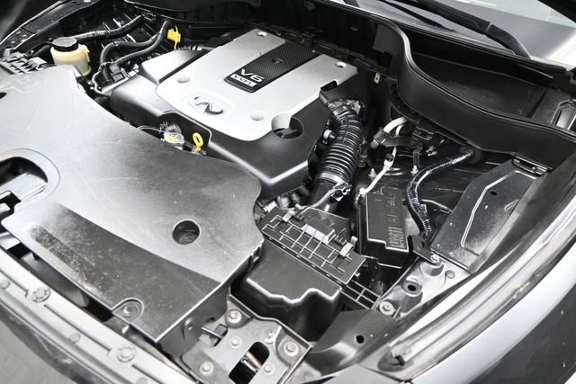 Used 2016 Black INFINITI Base image 47