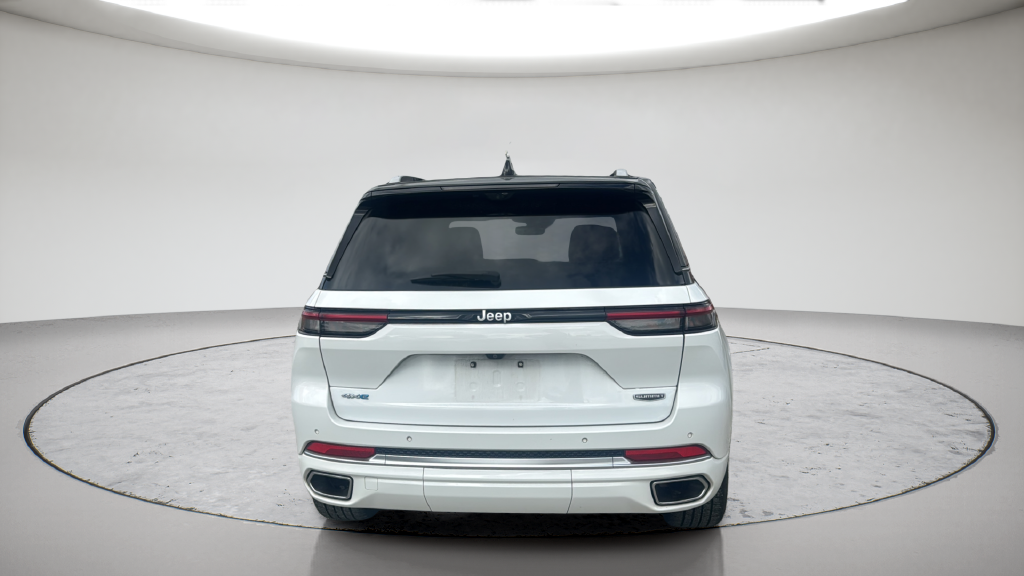 Used 2022 White Jeep Summit 4xe image 9