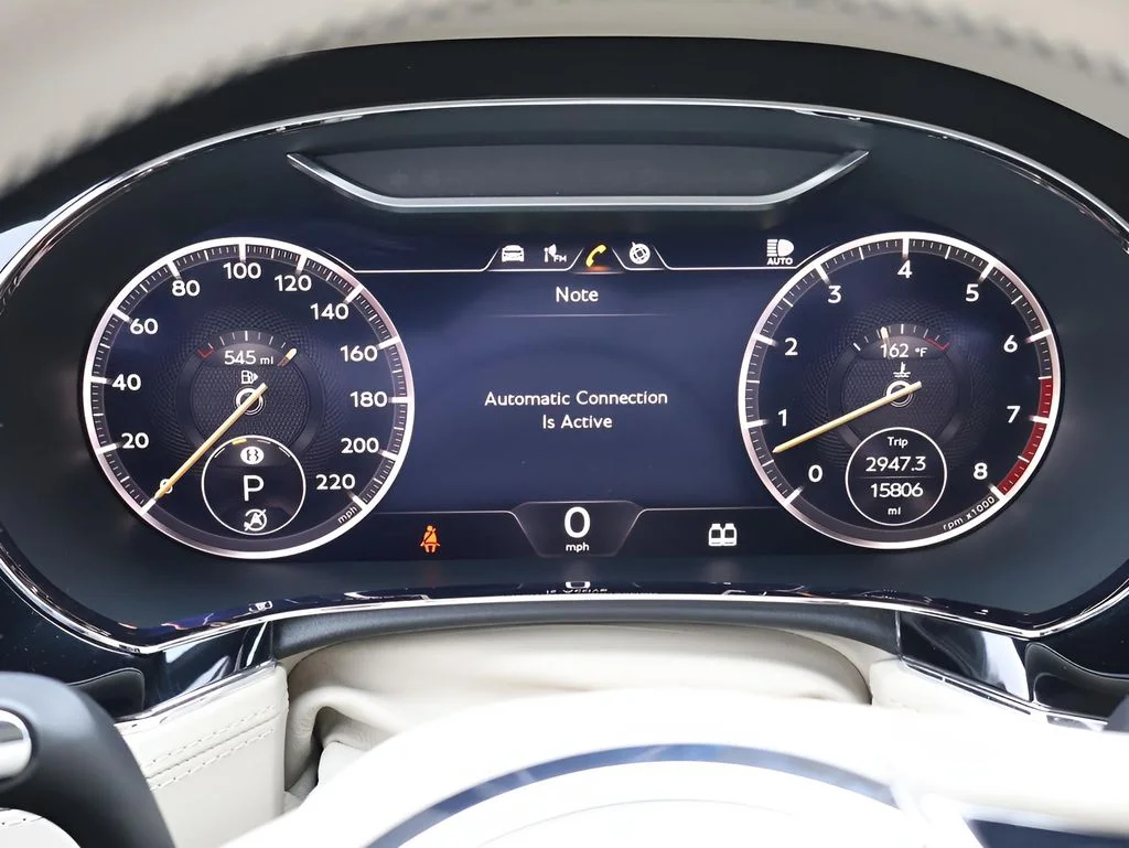 Used 2022 Cambrian Gray Metallic Bentley V8 image 31