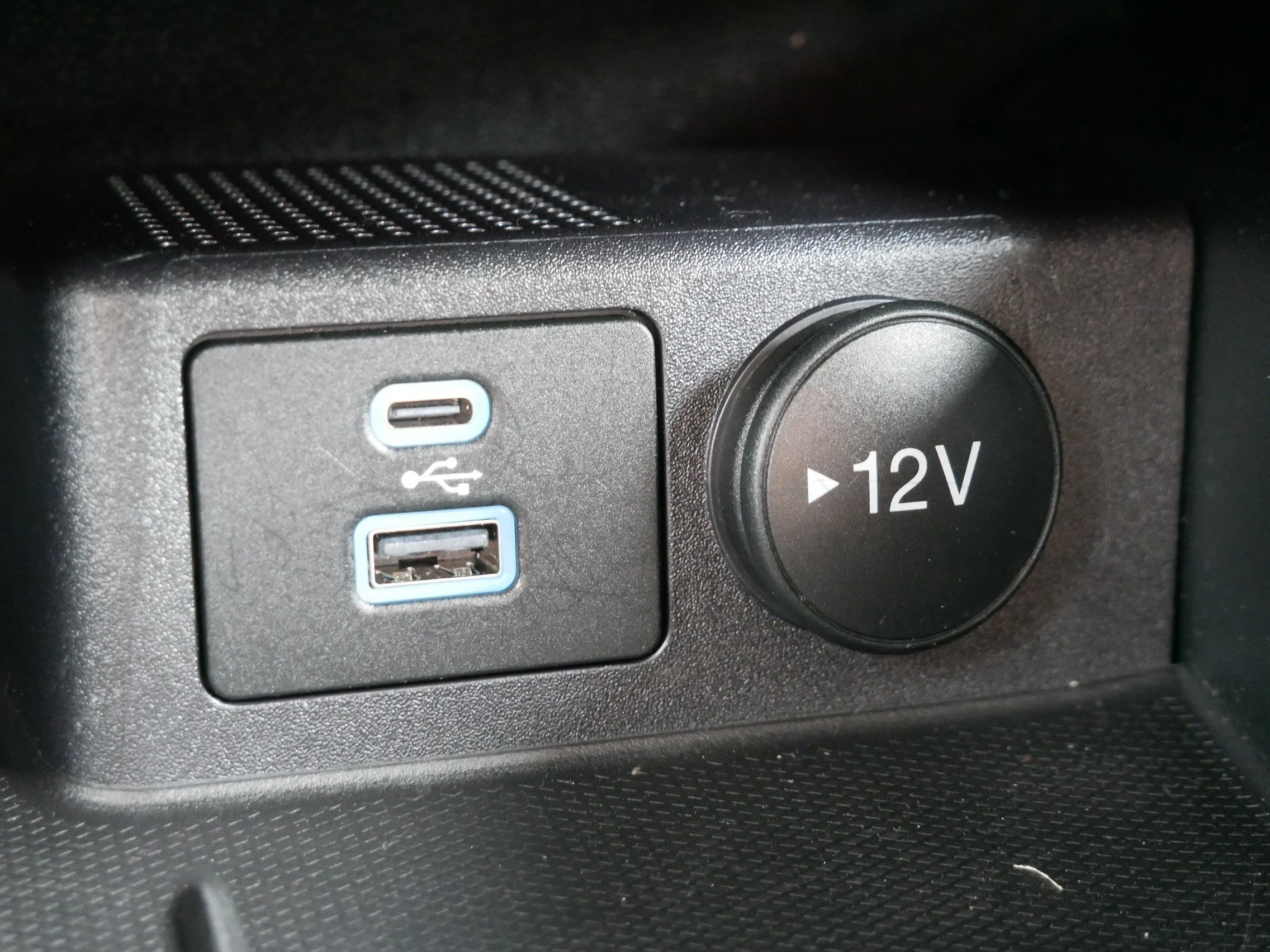 Used 2023 Carbonized Gray Metallic Ford Active image 29