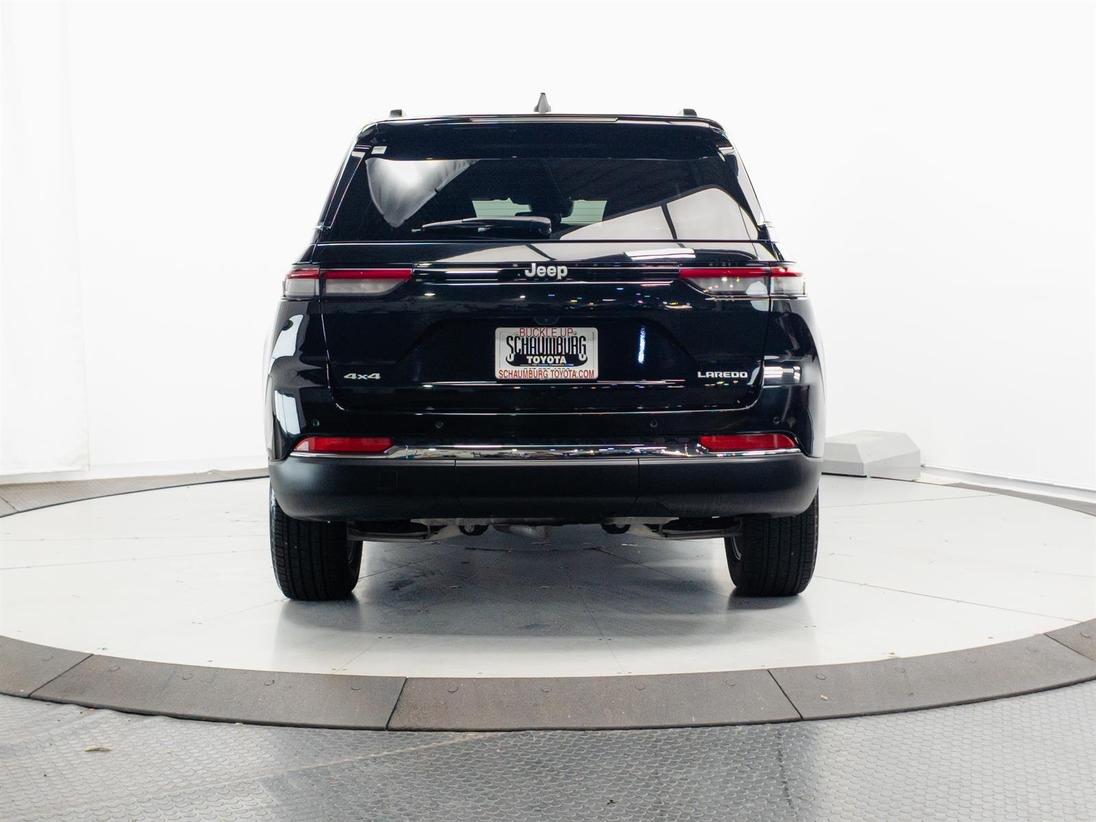 Used 2024 Black Jeep Laredo X image 9