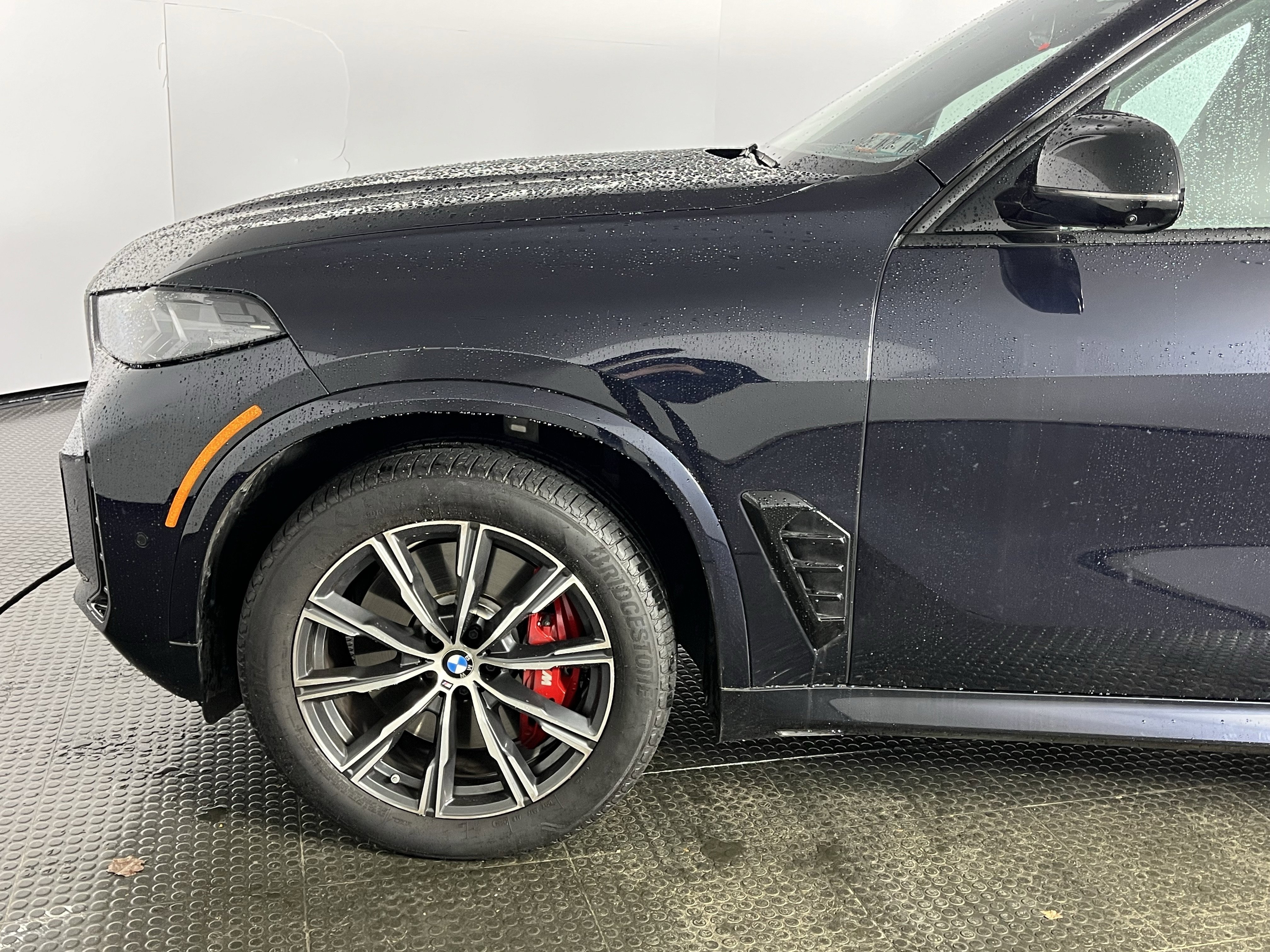 2025 BMW X5 M60i - Photo 6