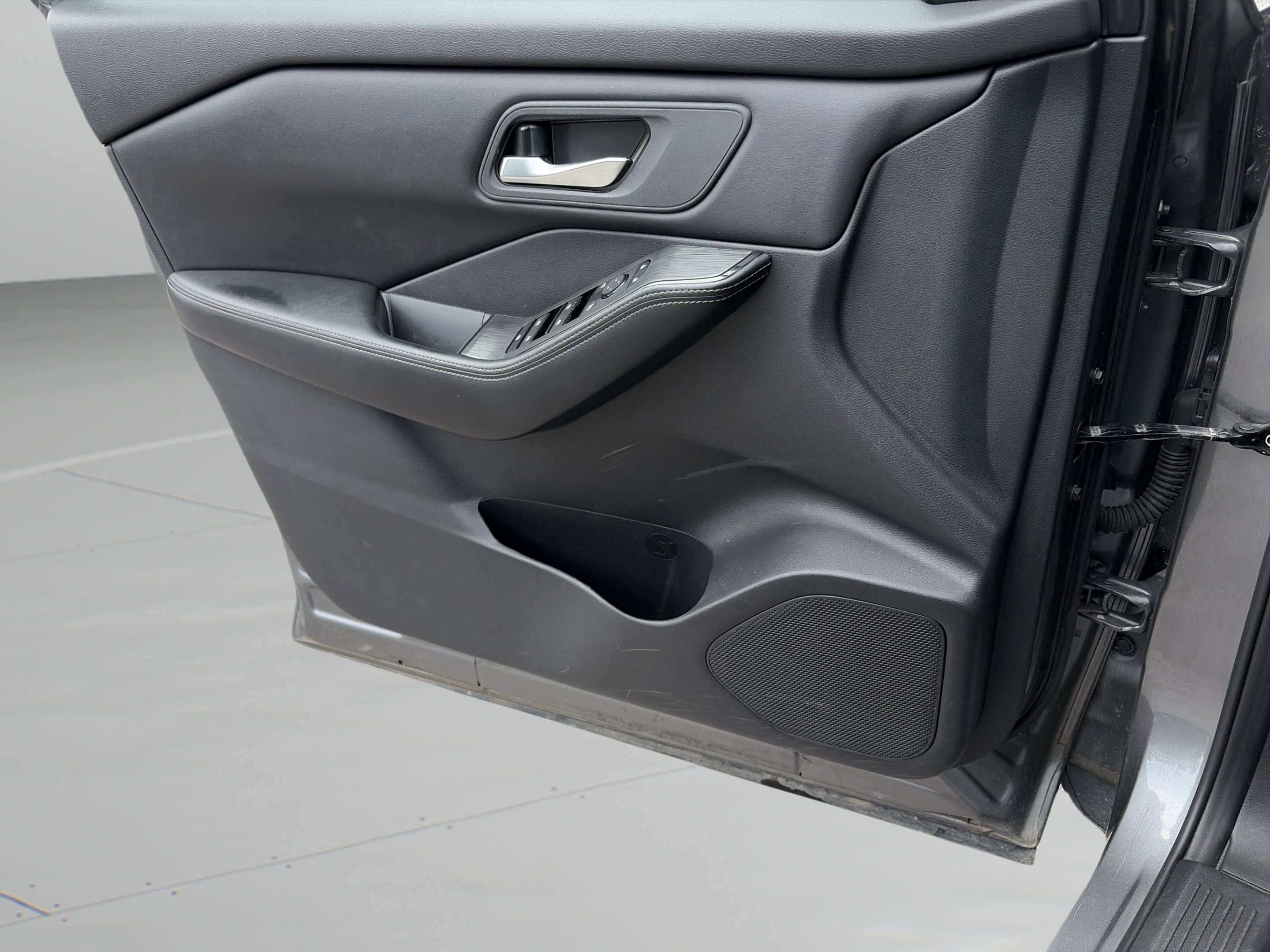 Used 2024 Gun Metallic Nissan SV image 20