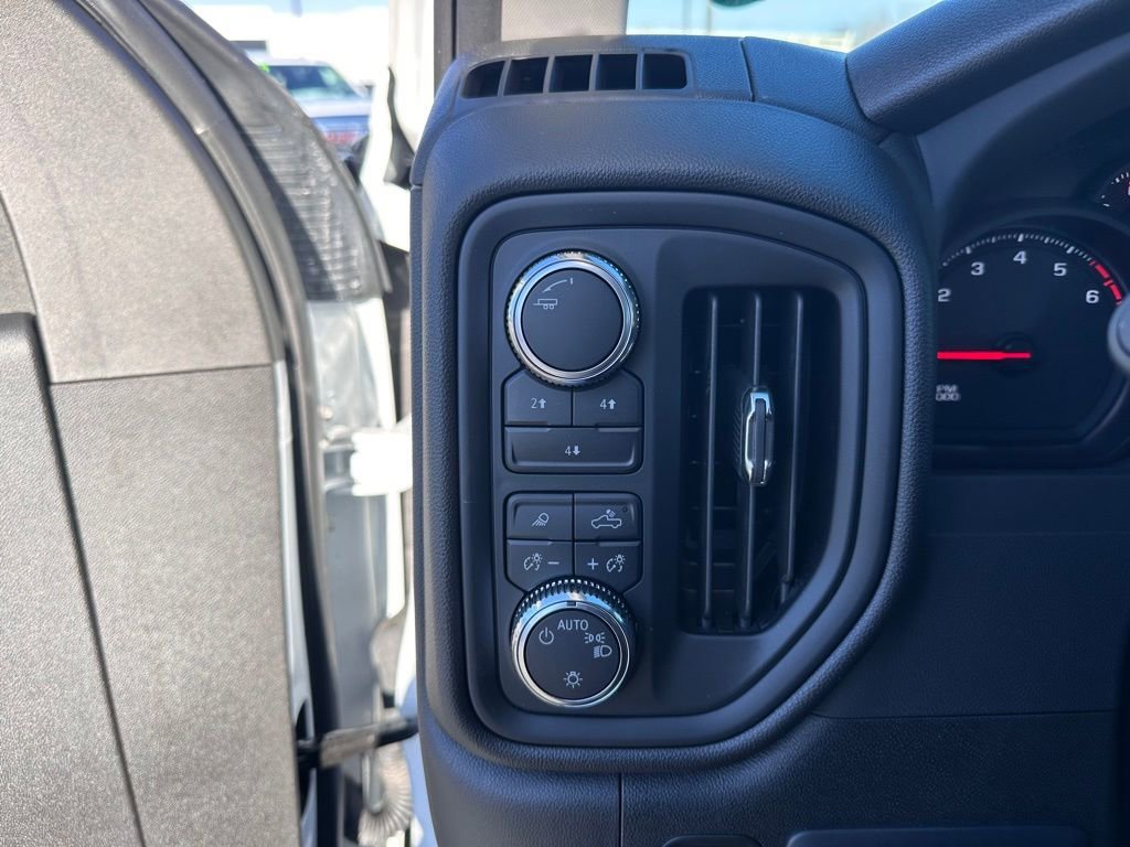 New 2025 Summit White GMC Pro image 24