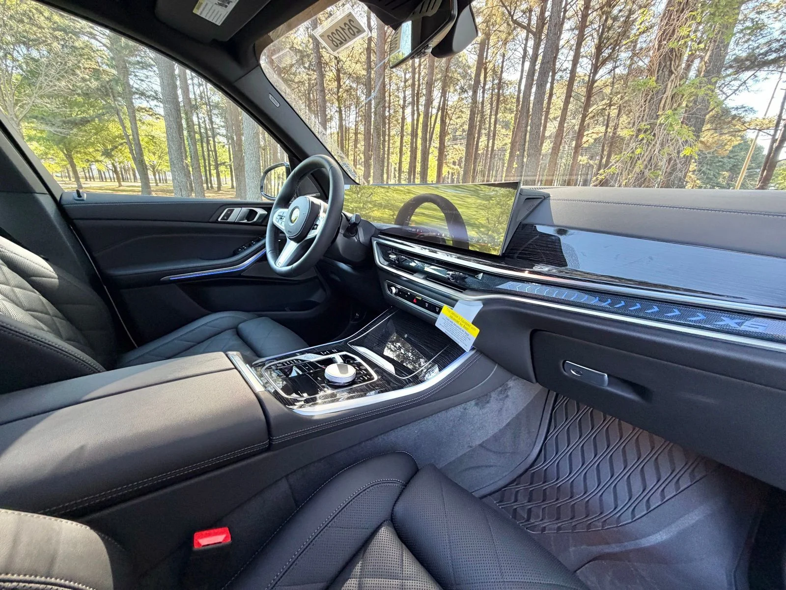 New 2026 Mineral White Metallic BMW xDrive40i image 21