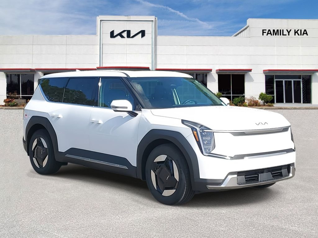 2026 Kia EV9 Light L/R's photo