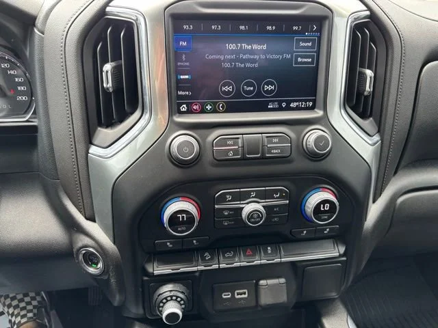 Used 2022 Silver Ice Metallic Chevrolet LT Trail Boss image 30