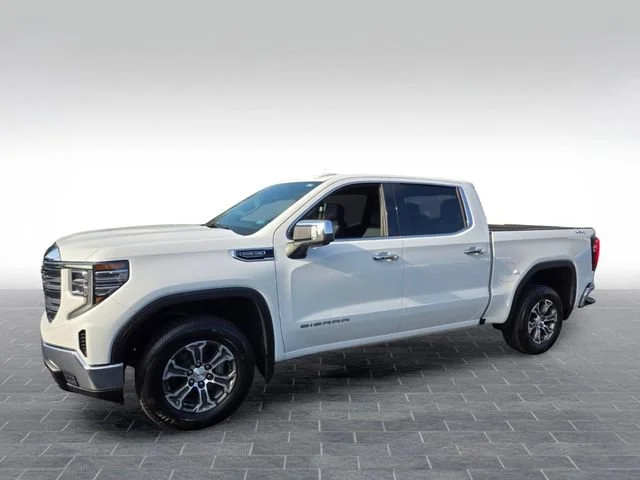 Used 2025 Summit White GMC SLT image 3