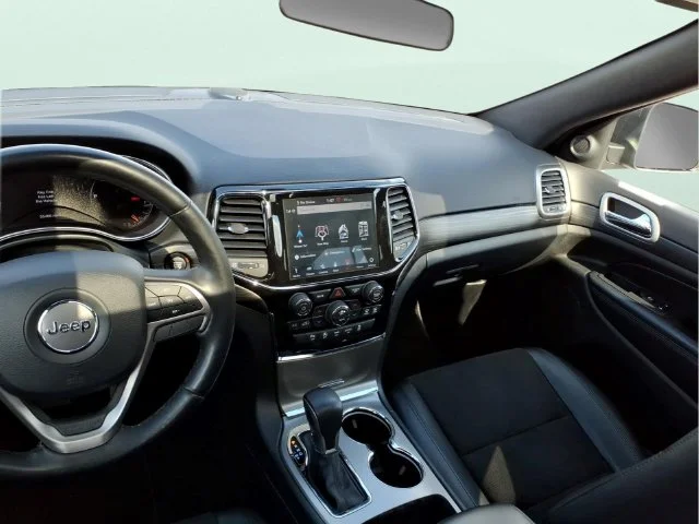 Used 2021 Gray Jeep Laredo X image 14