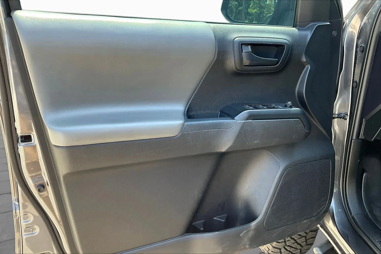Used 2021 Magnetic Gray Metallic Toyota SR image 21