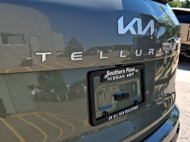 Used 2024 Green Kia EX X-Line image 36