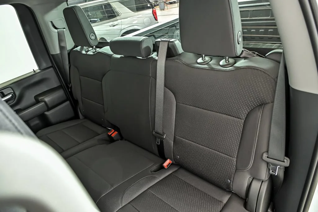 2026 GMC Sierra 2500HD Pro - Photo 9