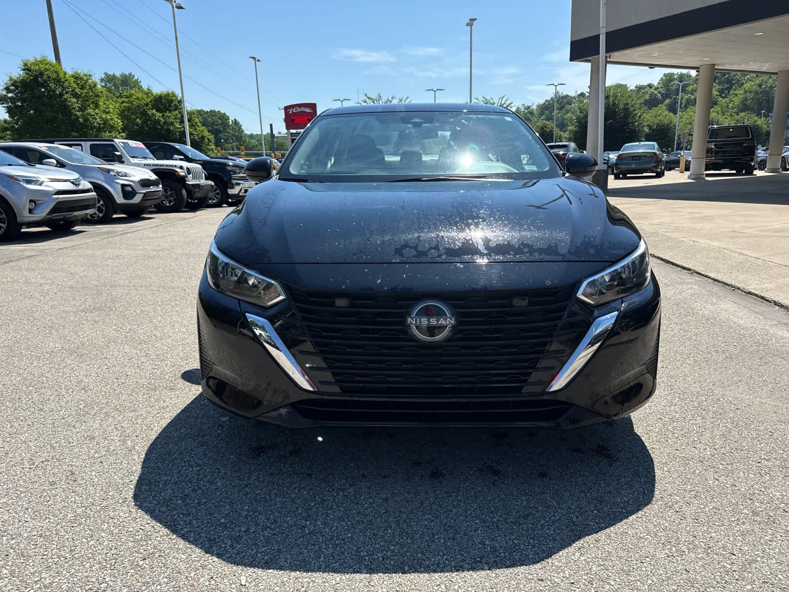Used 2024 Blk/black Nissan SV image 2
