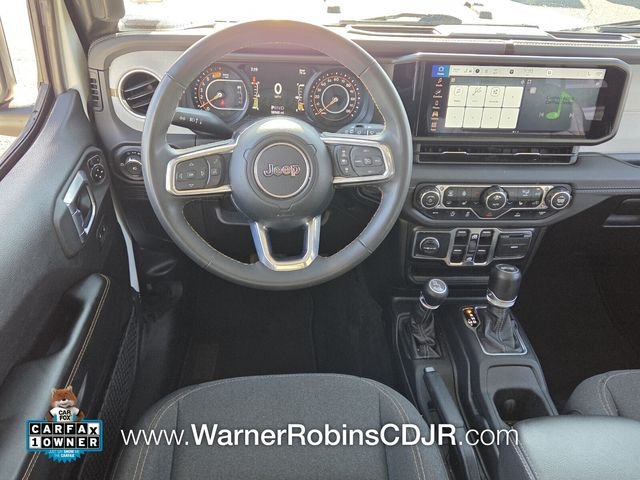 Used 2024 White Jeep Sahara image 7