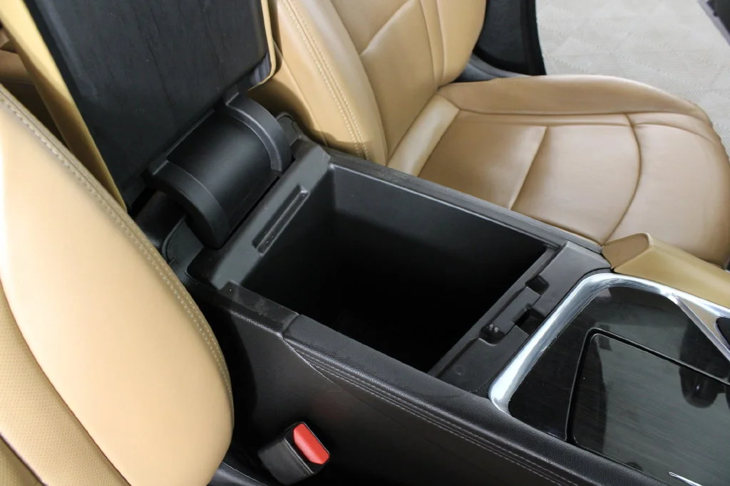 Used 2019 Brown Buick Essence image 22