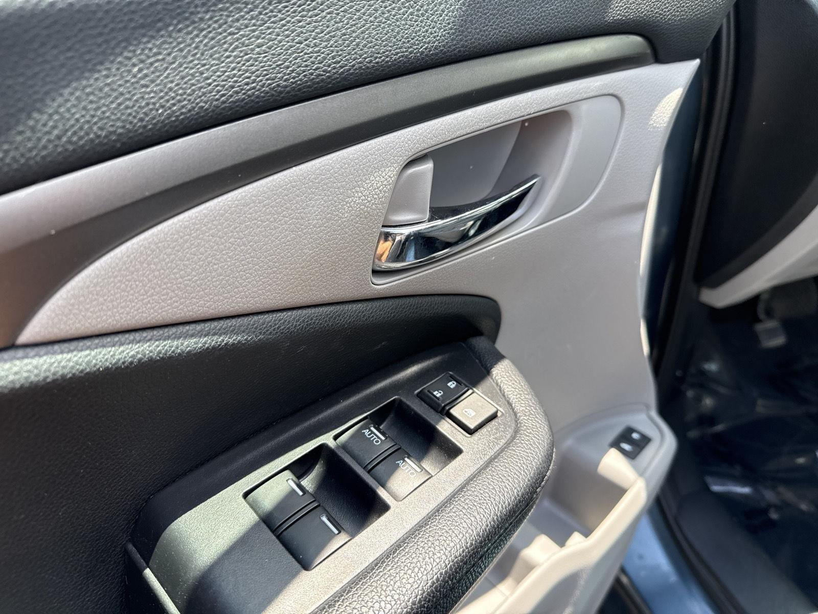 Used 2018 Steel Sapphire Metallic Honda EX-L image 21