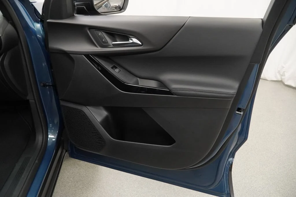 New 2027 Lakeshore Blue Metallic Chevrolet AWD LT image 25