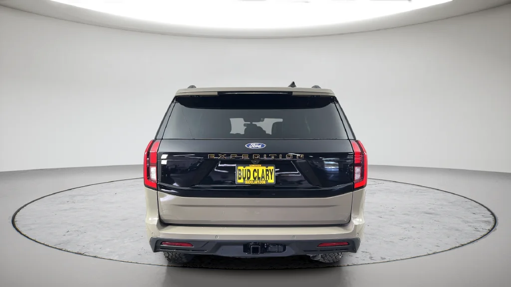 New 2027 Gray Ford Tremor image 9