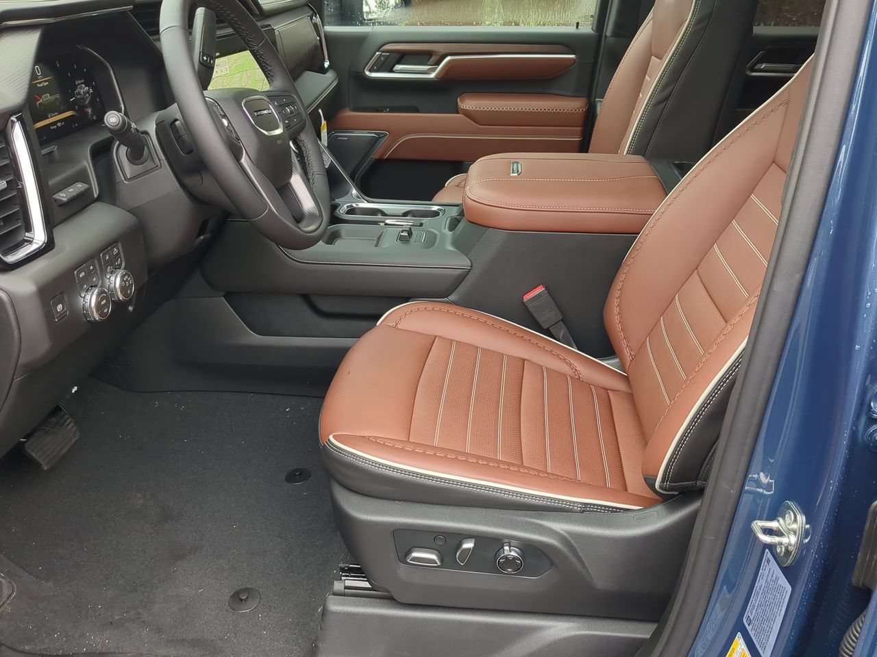 New 2026 Downpour Metallic GMC Denali Ultimate DRW image 20