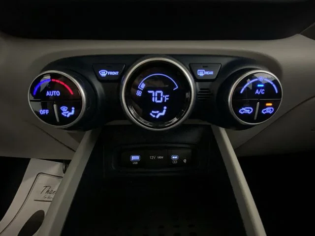 Used 2023 White Hyundai Limited image 19