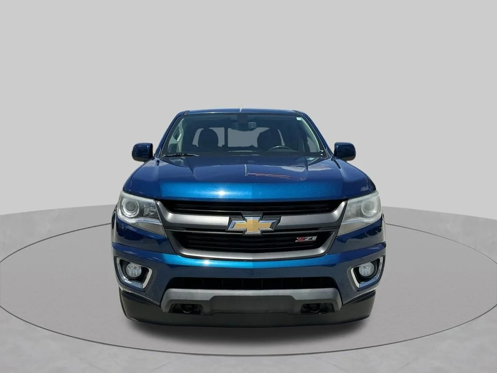 Used 2019 Blue Chevrolet Z71 image 10