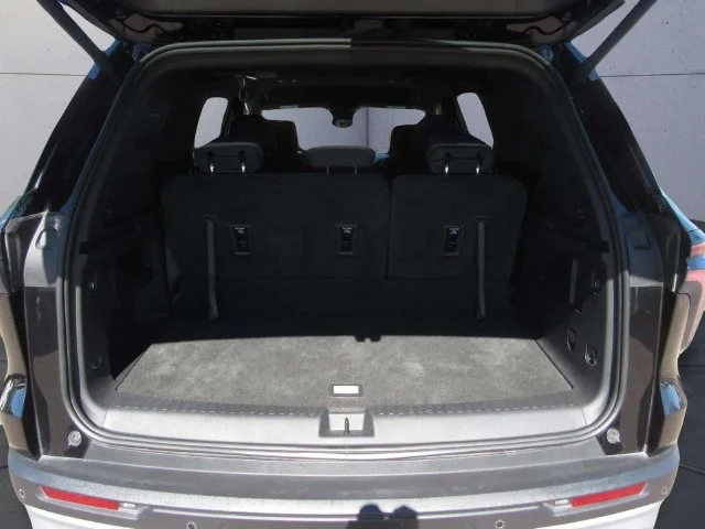 Used 2026 Black Metallic Chevrolet LT image 13