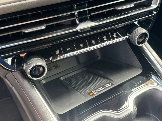 New 2027 Gray Chevrolet LT image 31