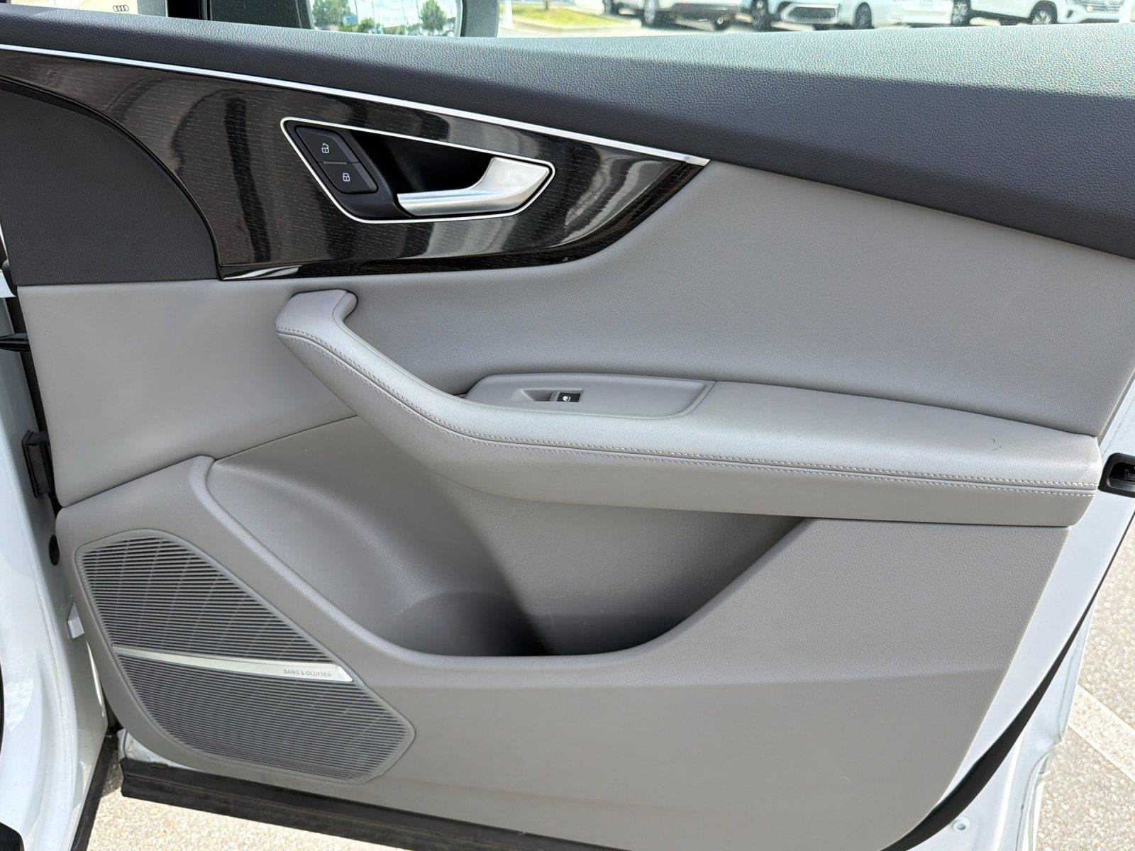 Used 2024  Audi Premium Plus image 39